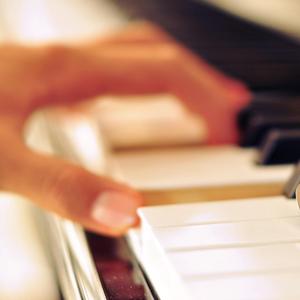 蓝轩宇弄得满床都是牛奶小说
